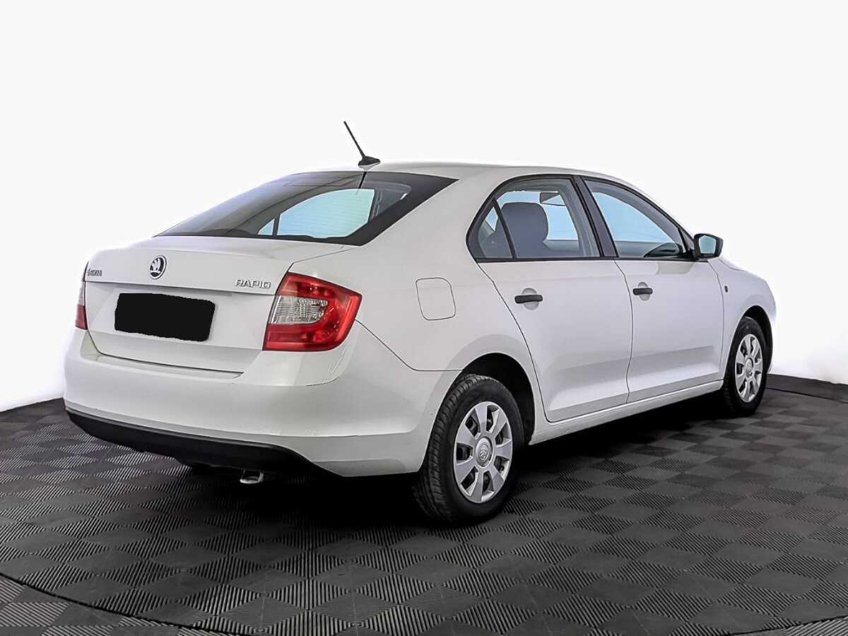 Skoda Rapid 2017 года с пробегом. Фото: #4