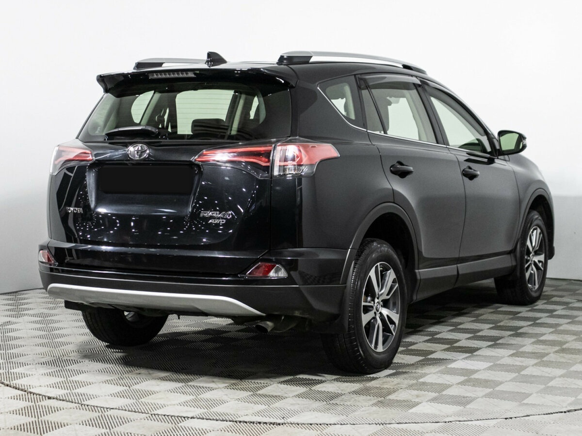 Toyota RAV4 2016 года с пробегом. Фото: #4