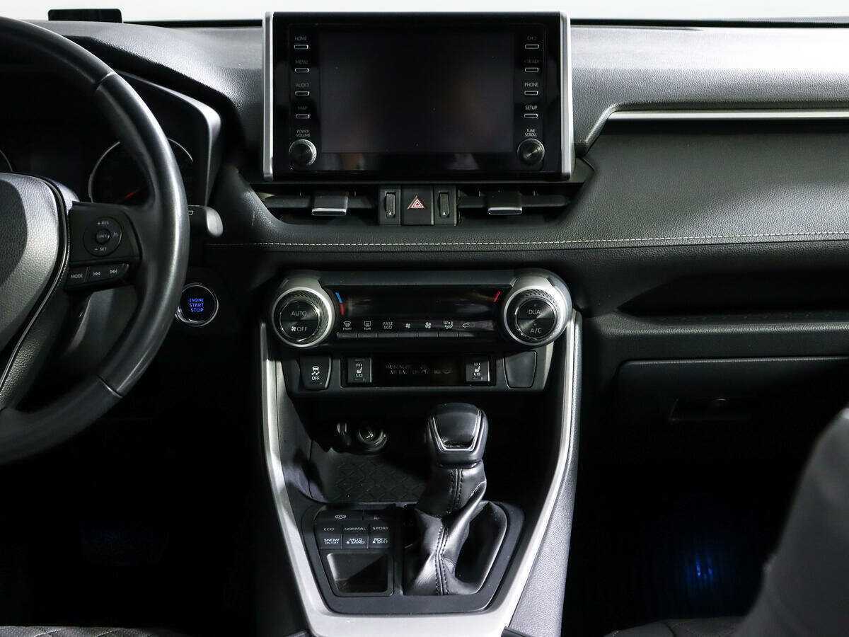 Toyota RAV4 2019 года с пробегом. Фото: #10