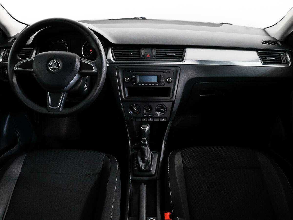 Skoda Rapid 2014 года с пробегом. Фото: #9