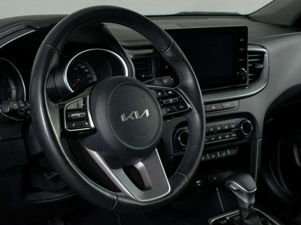 Kia Ceed 2021 года с пробегом. Фото: #11