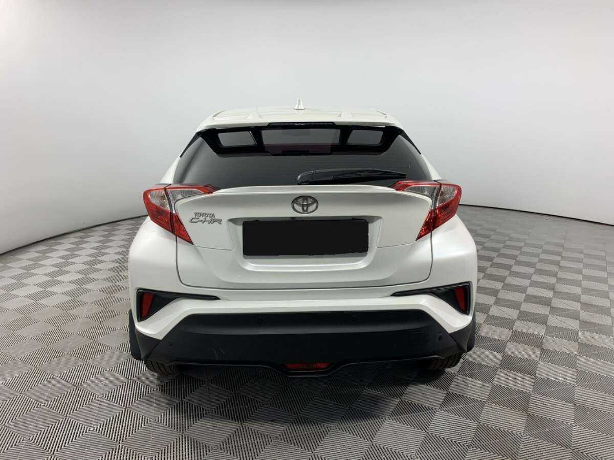Toyota C-HR 2019 года с пробегом. Фото: #5