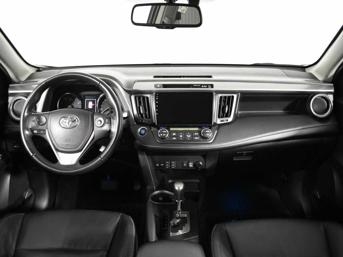 Toyota RAV4 2018 года с пробегом. Фото: #14
