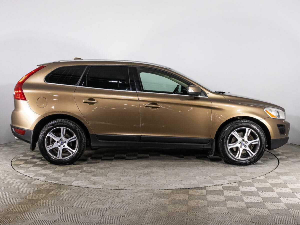 Volvo XC60 2012 года с пробегом. Фото: #3