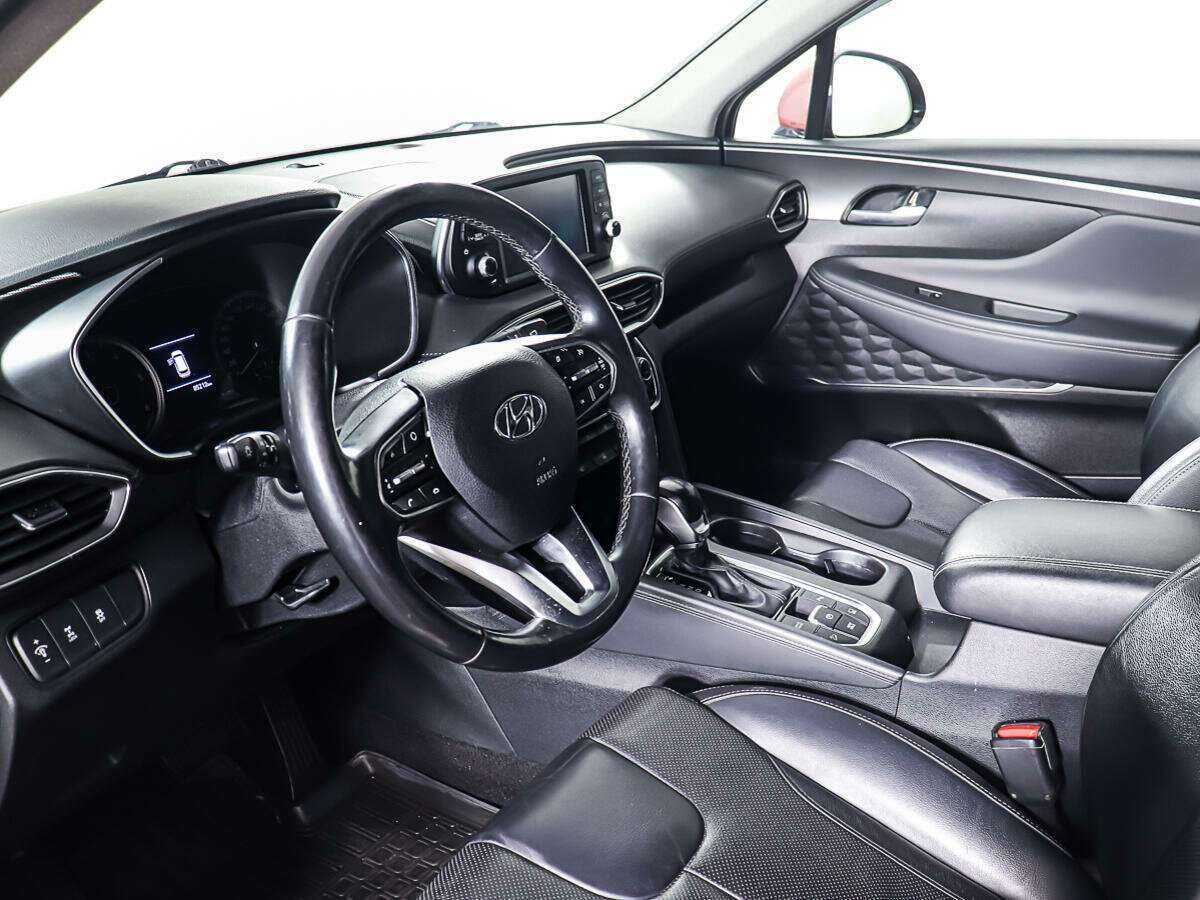 Hyundai Santa Fe 2018 года с пробегом. Фото: #13