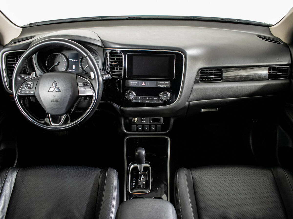 Mitsubishi Outlander 2017 года с пробегом. Фото: #10