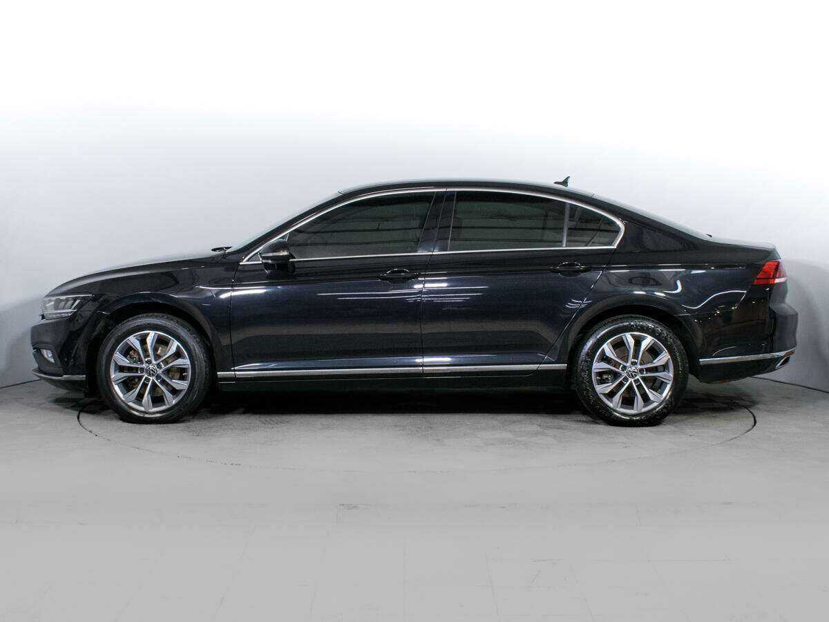 Volkswagen Passat 2021 года с пробегом. Фото: #7