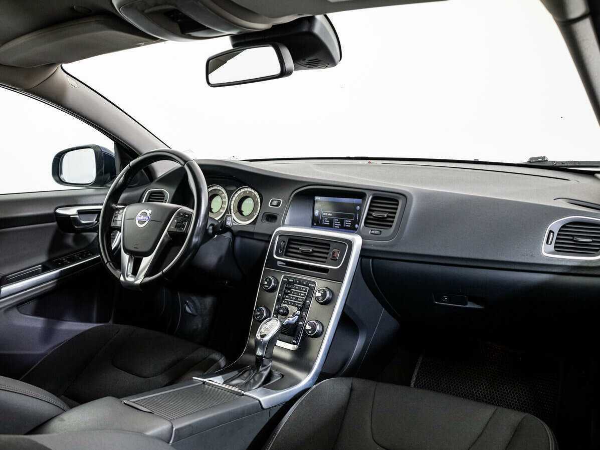 Volvo V60 2012 года с пробегом. Фото: #8