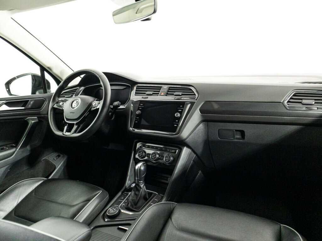 Volkswagen Tiguan 2018 года с пробегом. Фото: #8