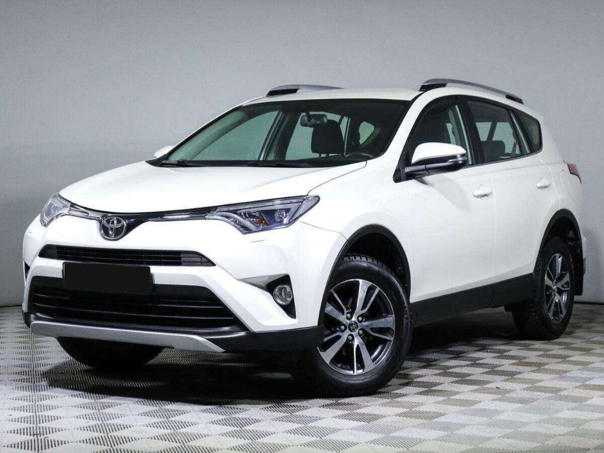 Toyota RAV4 2017 года с пробегом. Фото: #0