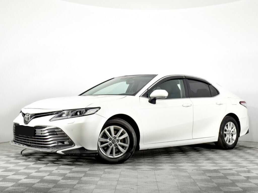 Toyota Camry 2018 года с пробегом. Посмотреть фото