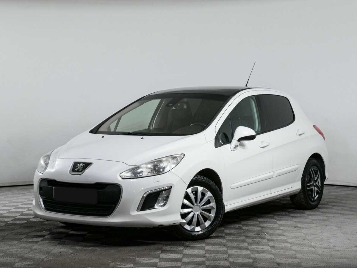Peugeot 308 2012 года с пробегом. Посмотреть фото