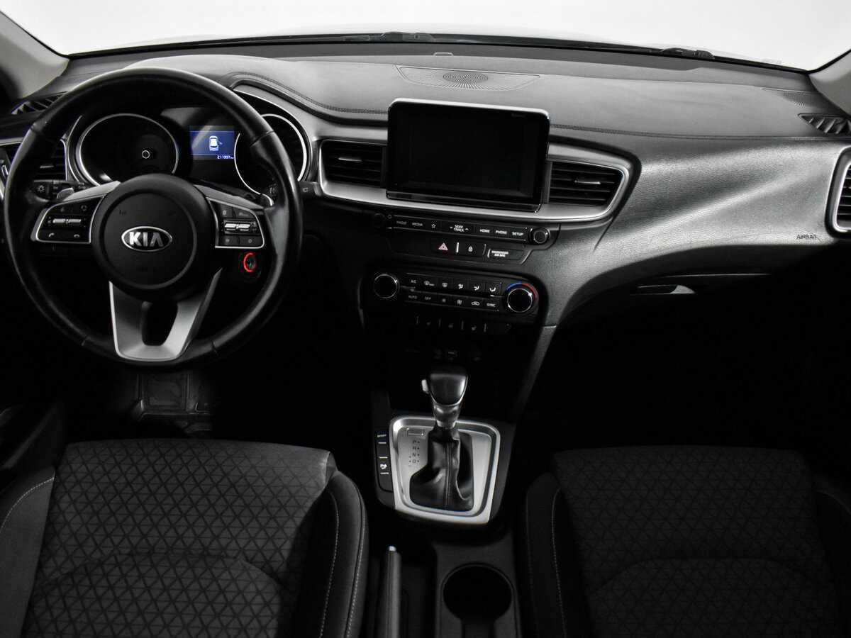 Kia Ceed 2019 года с пробегом. Фото: #12