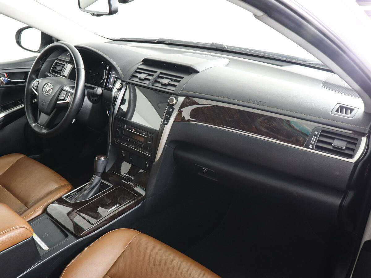 Toyota Camry 2016 года с пробегом. Фото: #9