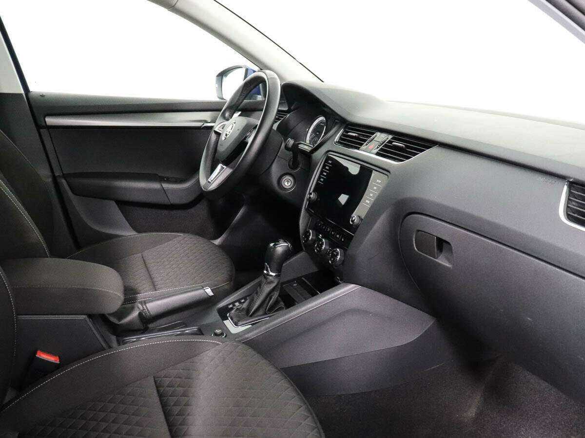 Skoda Octavia 2018 года с пробегом. Фото: #6
