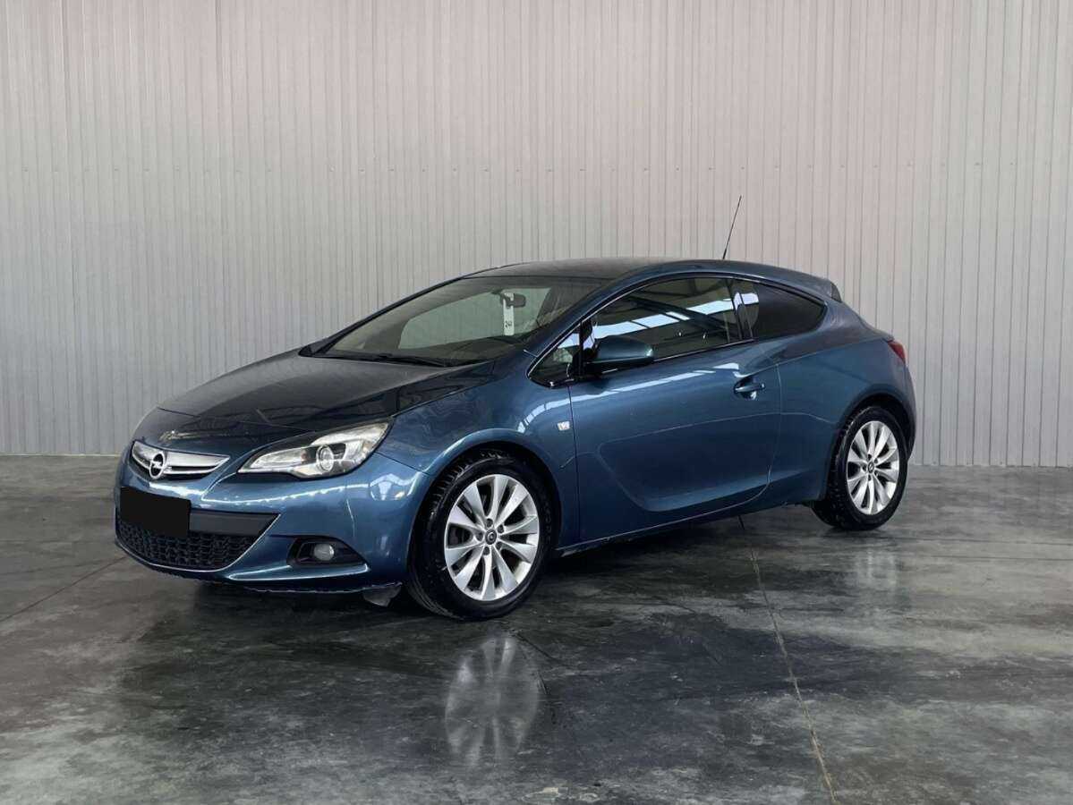 Opel Astra 2014 года с пробегом. Посмотреть фото