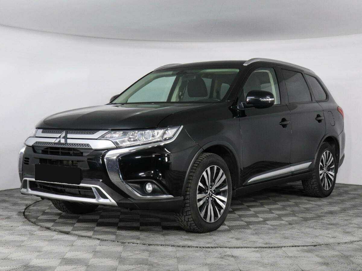 Mitsubishi Outlander 2018 года с пробегом. Фото: #0