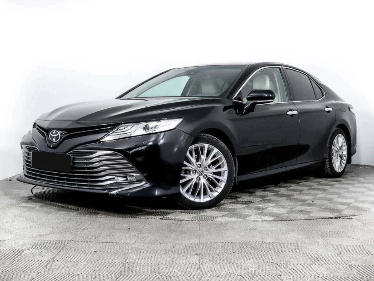 Toyota Camry 2018 года с пробегом. Посмотреть фото