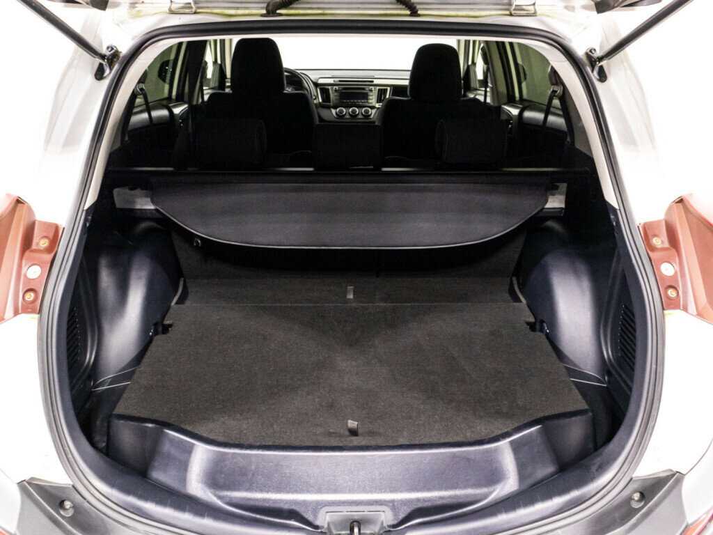 Toyota RAV4 2013 года с пробегом. Фото: #14