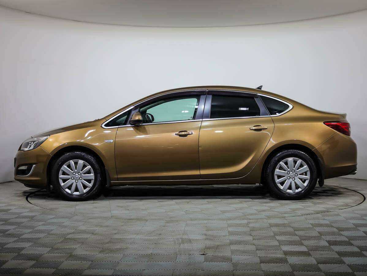 Opel Astra 2015 года с пробегом. Фото: #6