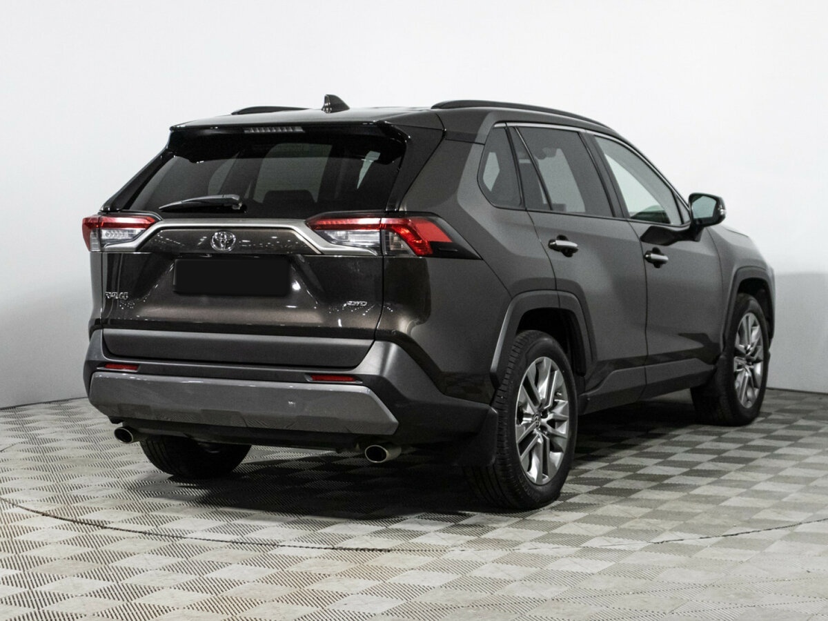 Toyota RAV4 2020 года с пробегом. Фото: #4