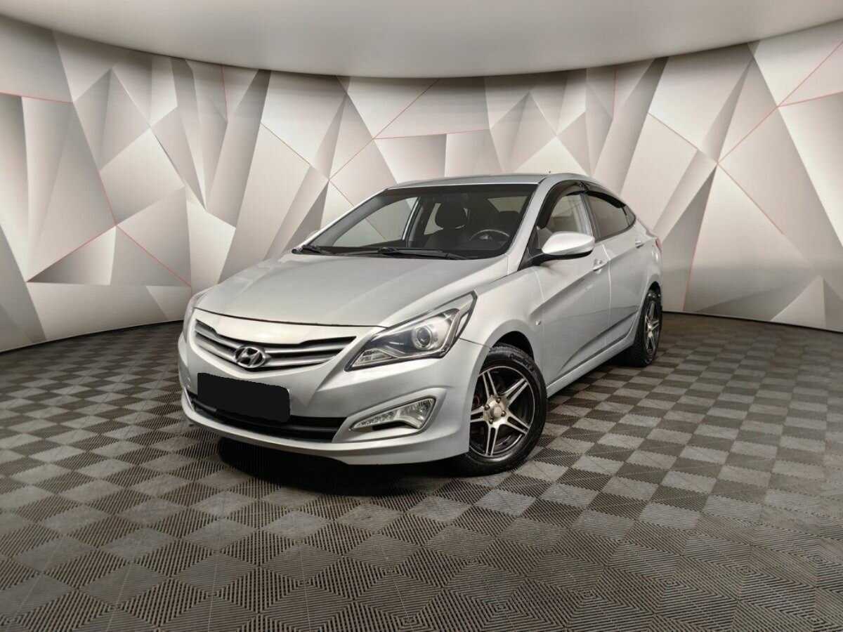 Hyundai Solaris 2015 года с пробегом. Посмотреть фото