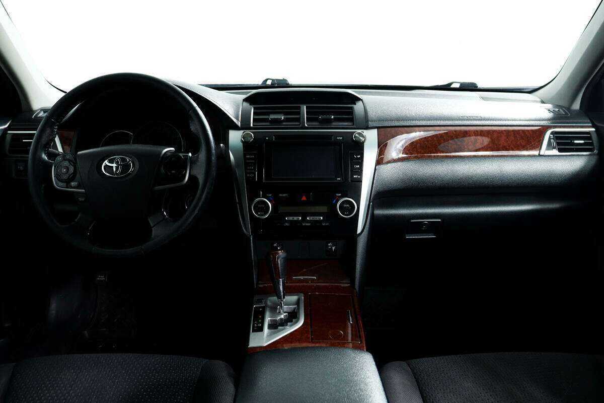 Toyota Camry 2012 года с пробегом. Фото: #10