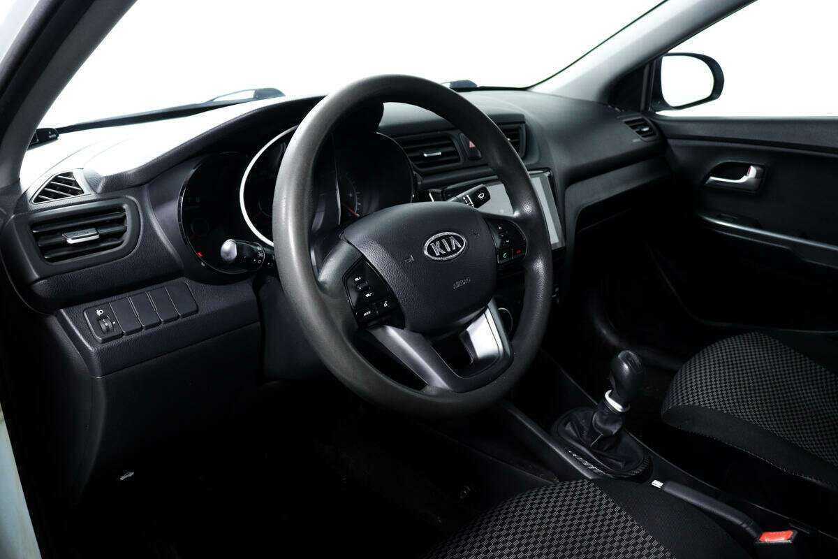 Kia Rio 2012 года с пробегом. Фото: #12