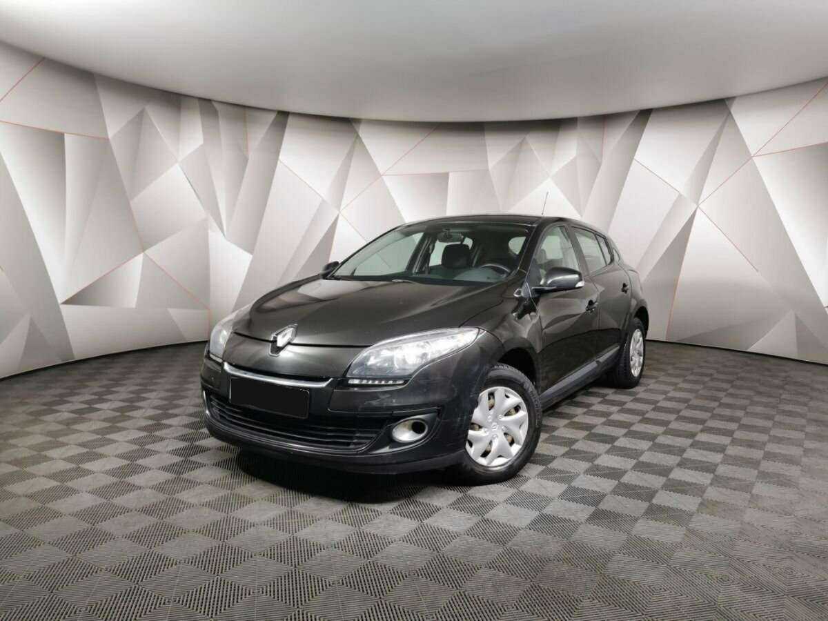 Renault Megane 2014 года с пробегом. Посмотреть фото