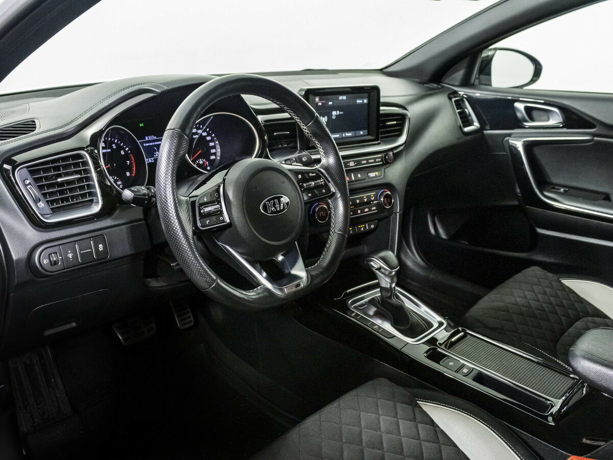 Kia Proceed 2019 года с пробегом. Фото: #8