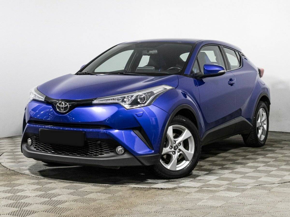 Toyota C-HR 2019 года с пробегом. Посмотреть фото