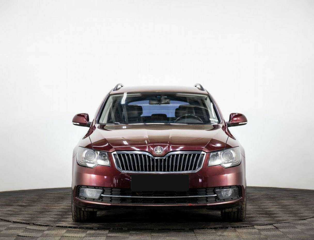 Skoda Superb 2014 года с пробегом. Фото: #1