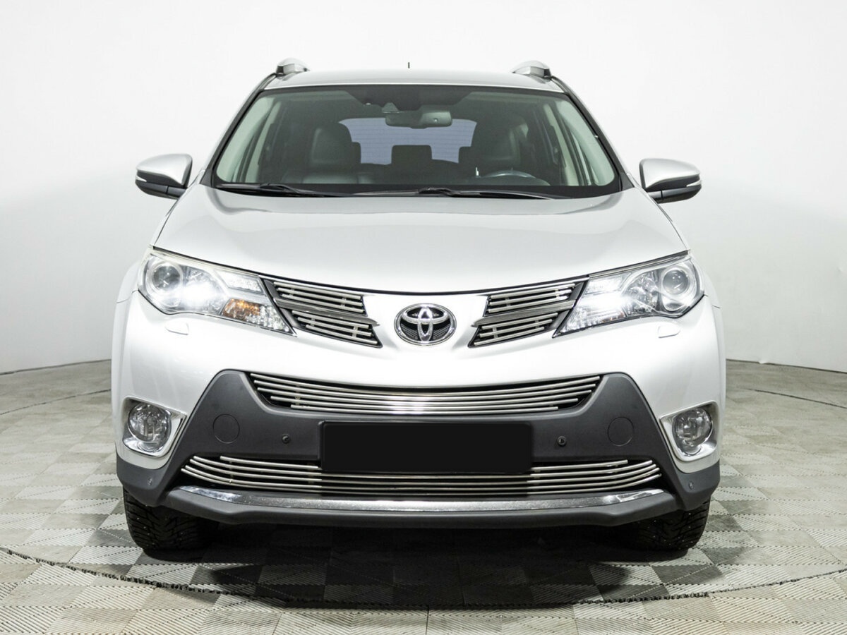 Toyota RAV4 2014 года с пробегом. Фото: #1