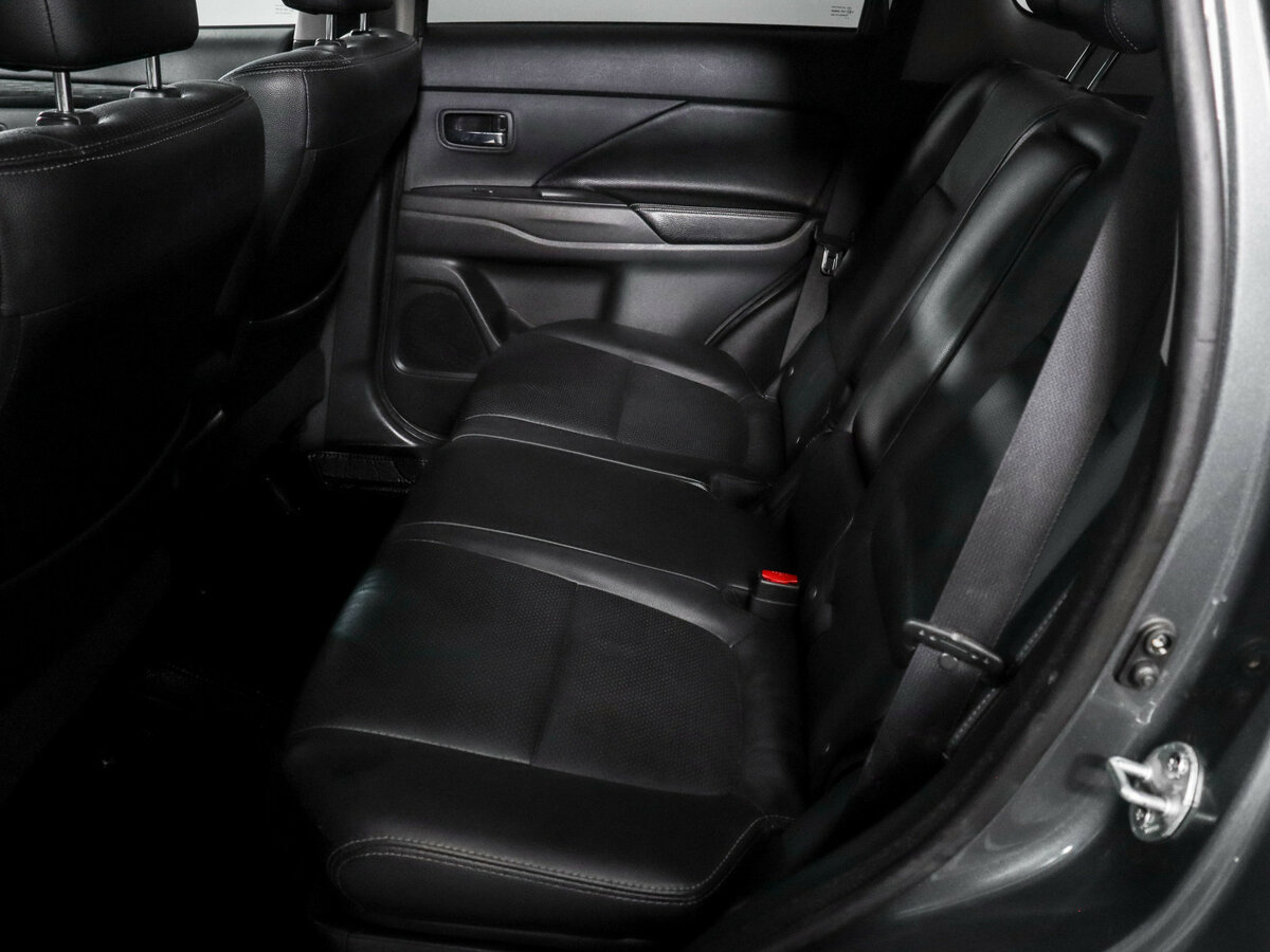 Mitsubishi Outlander 2018 года с пробегом. Фото: #6