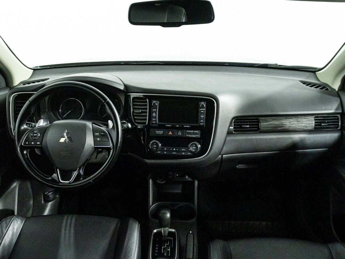 Mitsubishi Outlander 2015 года с пробегом. Фото: #10