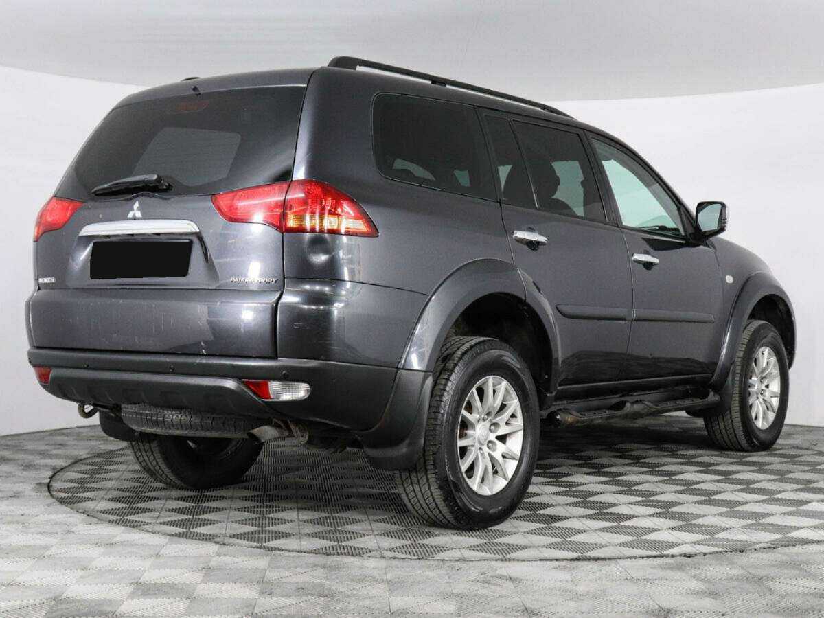 Mitsubishi Pajero Sport 2012 года с пробегом. Фото: #4
