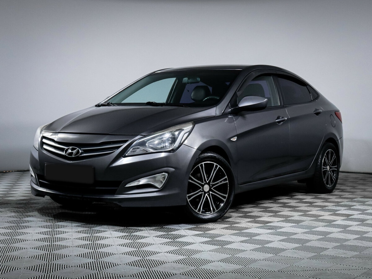 Hyundai Solaris 2014 года с пробегом. Посмотреть фото