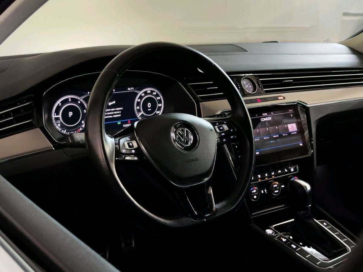 Volkswagen Passat 2019 года с пробегом. Фото: #15
