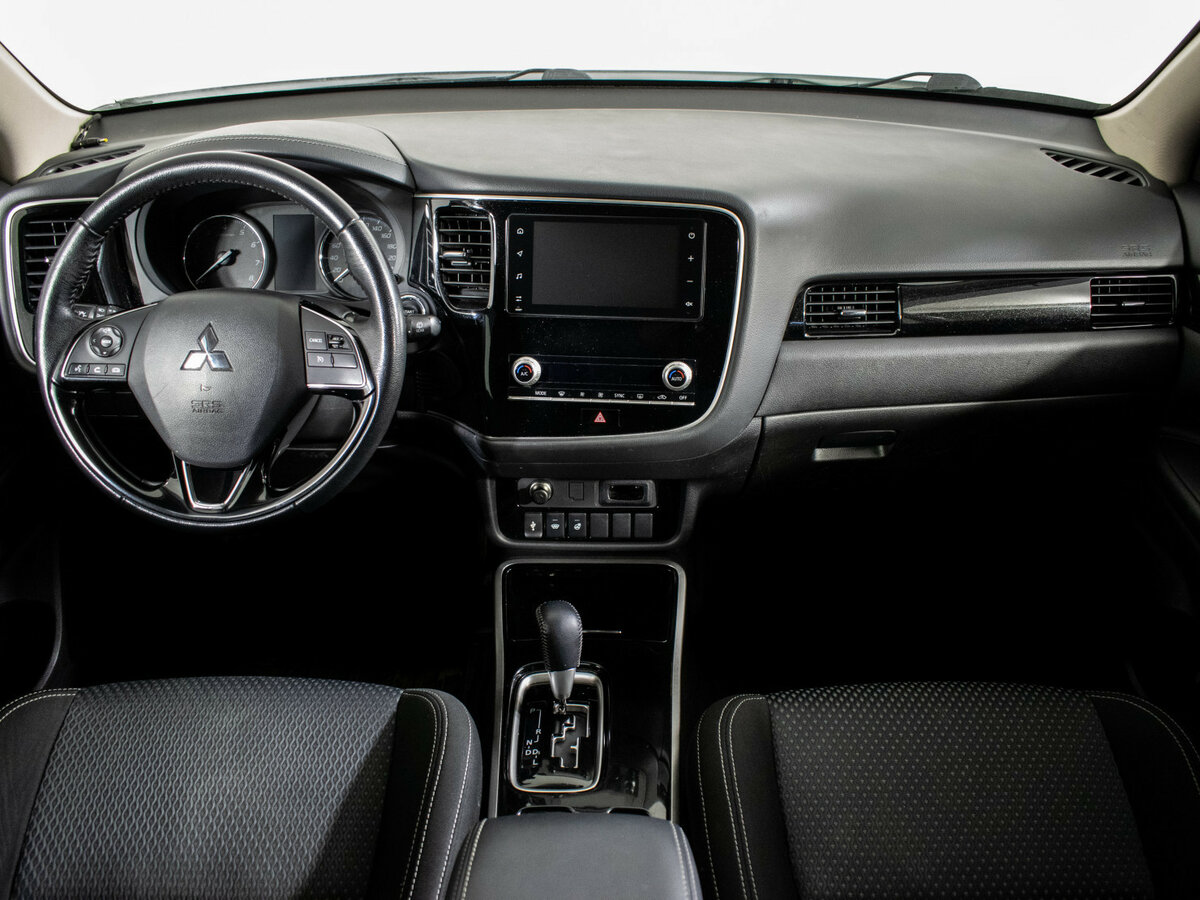 Mitsubishi Outlander 2021 года с пробегом. Фото: #10
