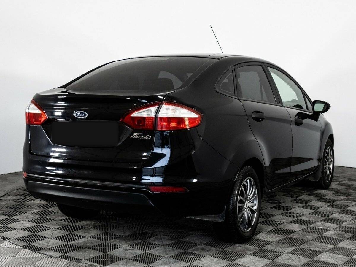 Ford Fiesta 2015 года с пробегом. Фото: #3