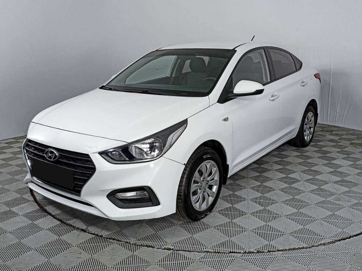 Hyundai Solaris 2018 года с пробегом. Посмотреть фото