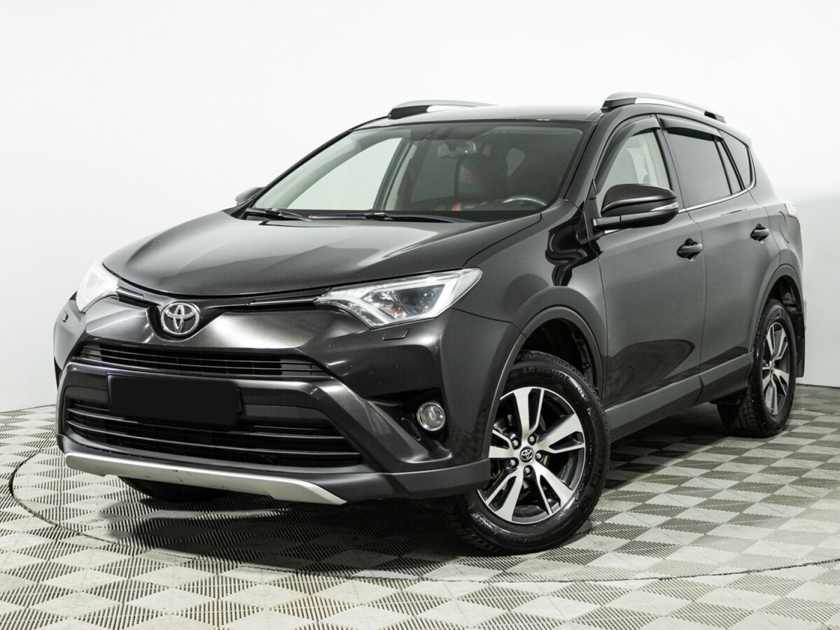 Toyota RAV4 2016 года с пробегом. Посмотреть фото