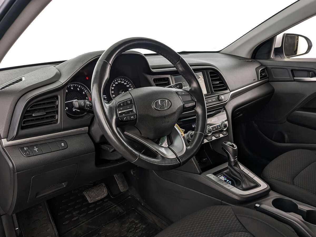 Hyundai Elantra 2020 года с пробегом. Фото: #10
