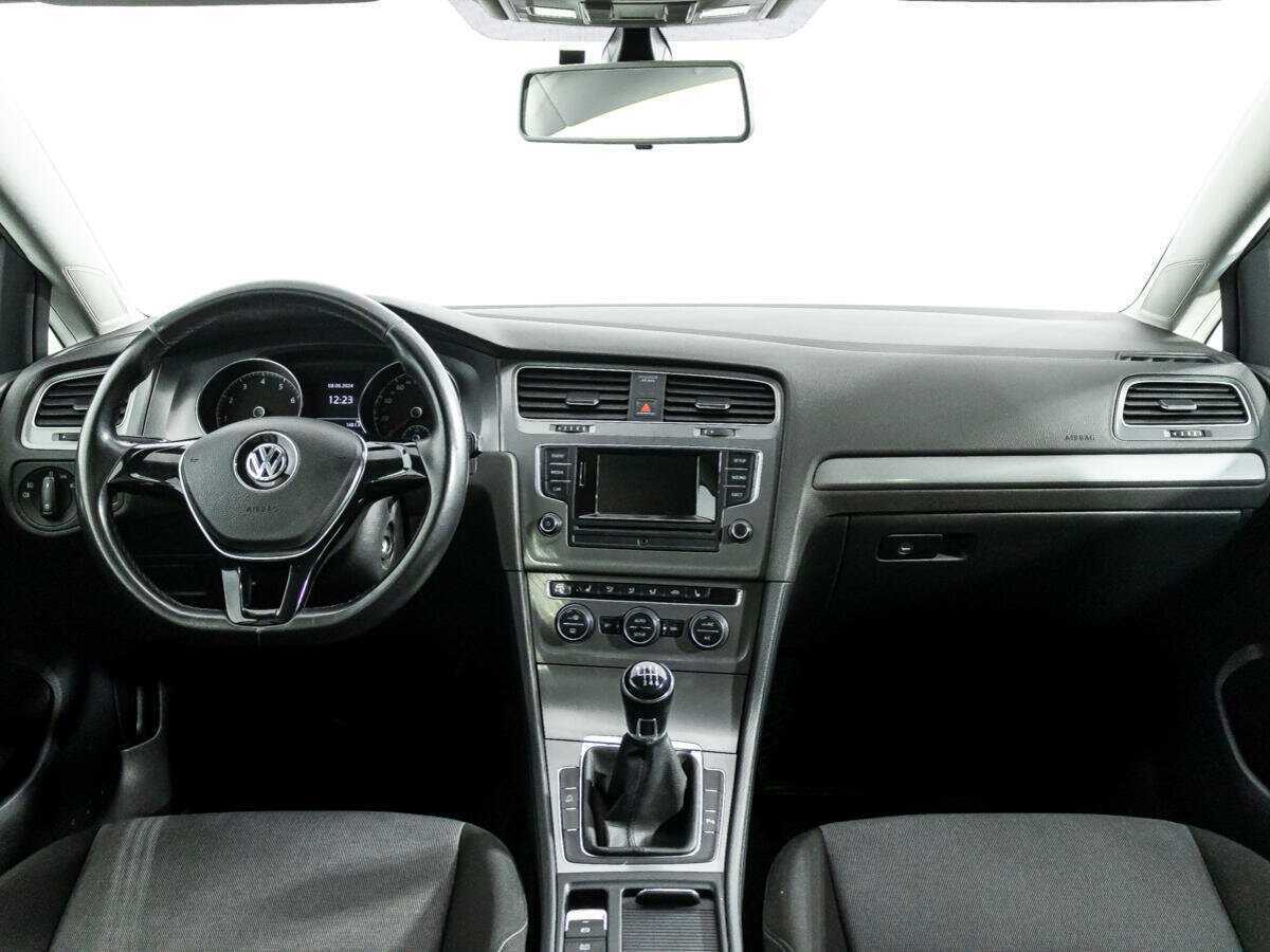 Volkswagen Golf 2013 года с пробегом. Фото: #12