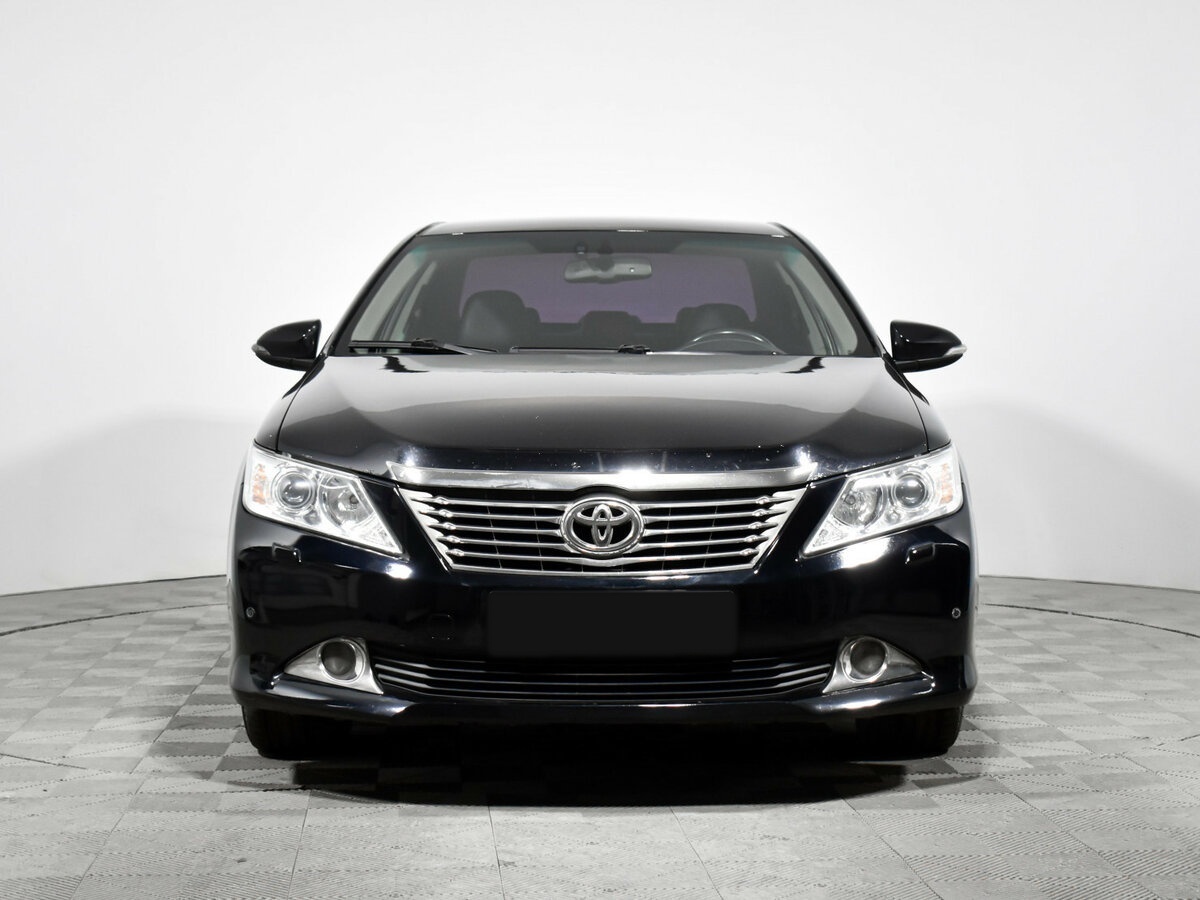Toyota Camry 2013 года с пробегом. Фото: #1