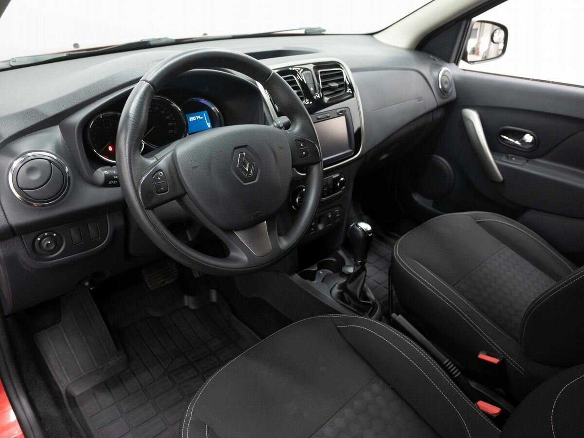 Renault Sandero 2017 года с пробегом. Фото: #7