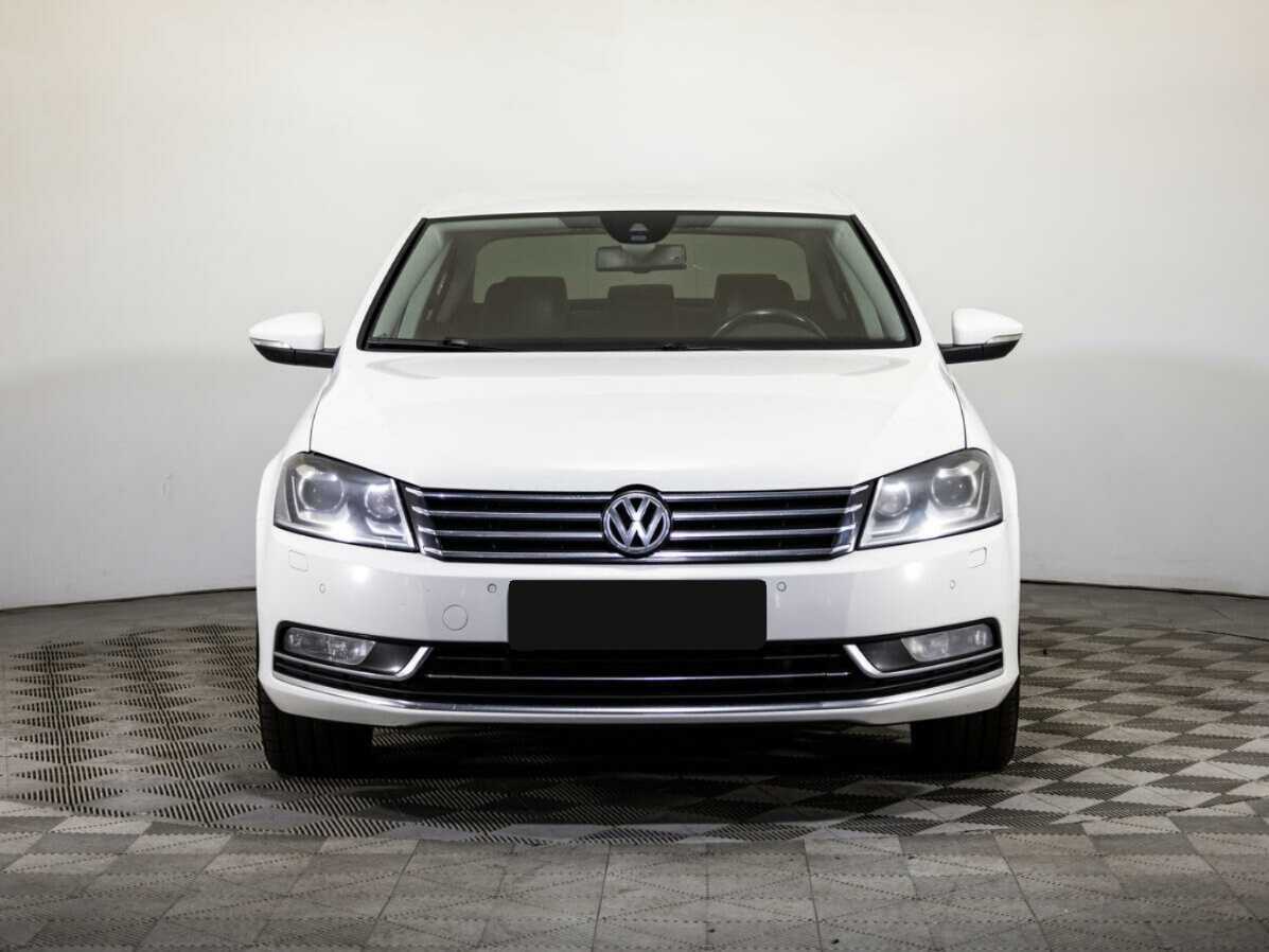 Volkswagen Passat 2013 года с пробегом. Фото: #1