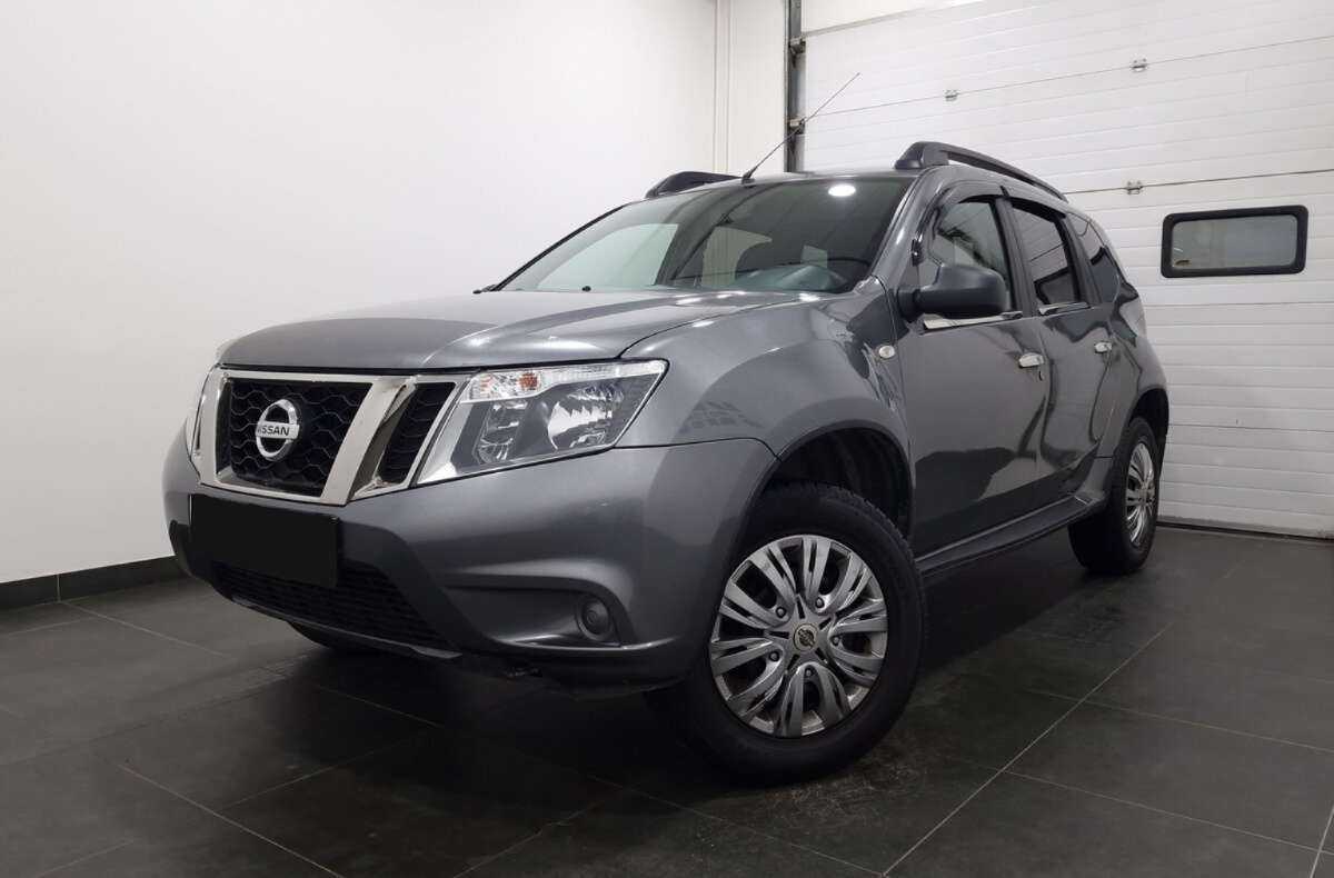 Nissan Terrano 2016 года с пробегом. Посмотреть фото