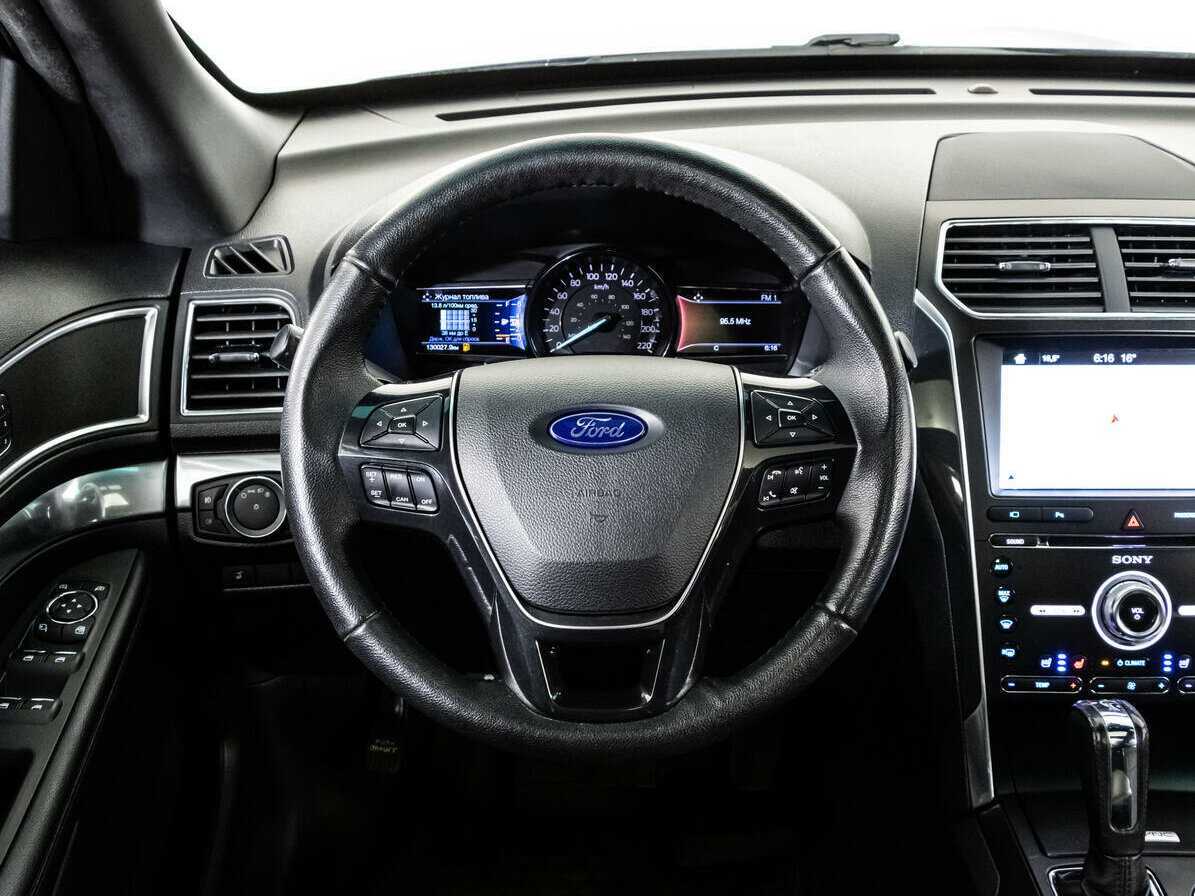 Ford Explorer 2016 года с пробегом. Фото: #9