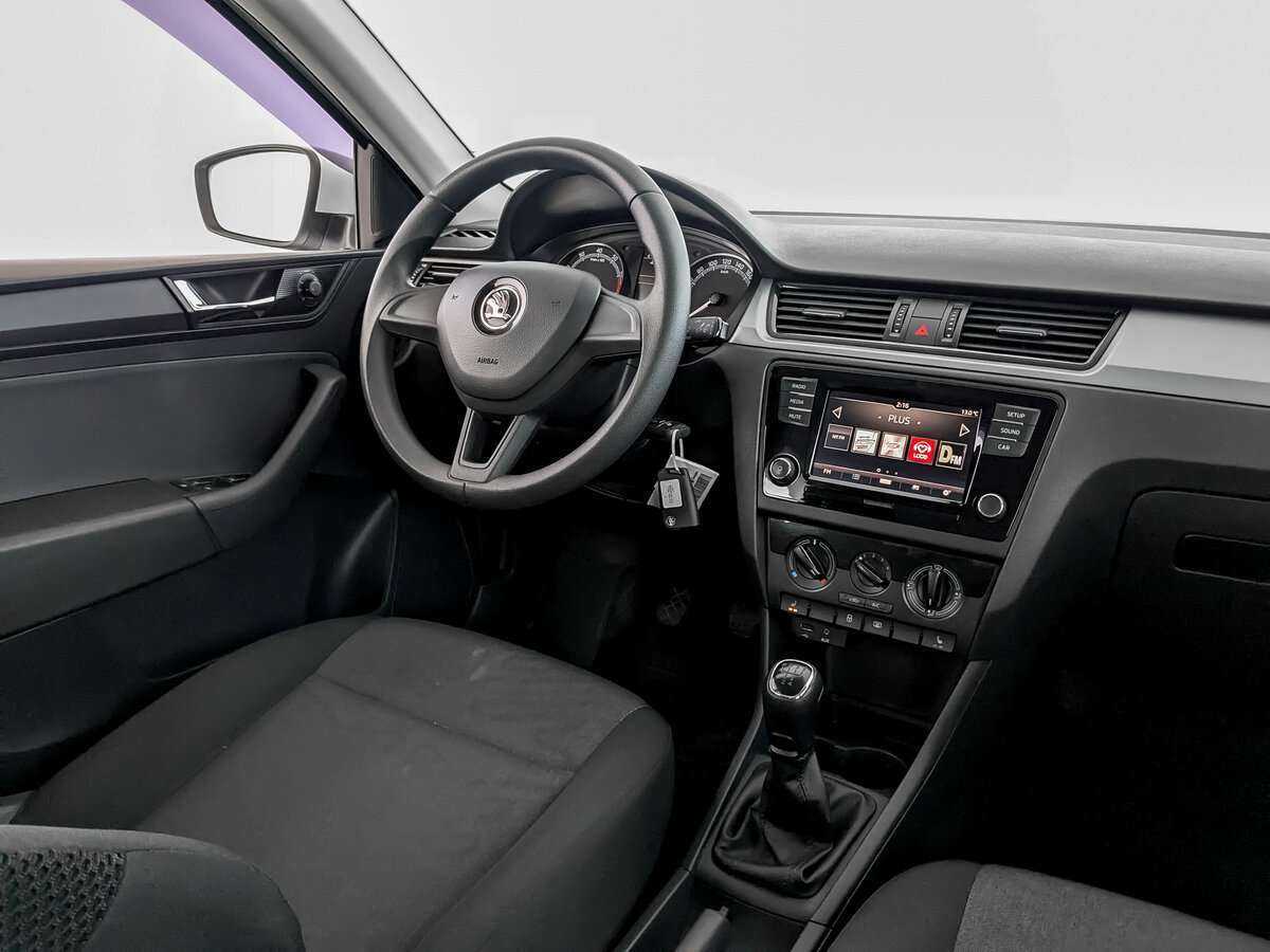 Skoda Rapid 2017 года с пробегом. Фото: #20
